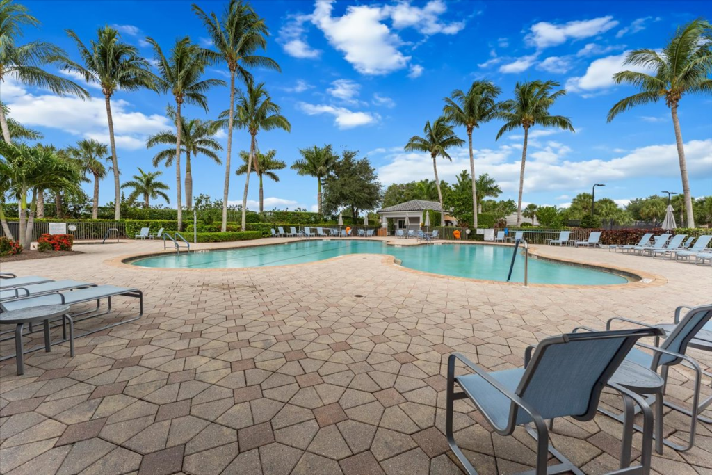 Resort Style Pool at Colonial Country Club in Fort Myers, Florida.